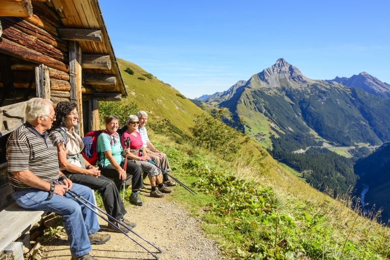 Die Bergwelt des Tiroler Oberland bietet für jeden die passende Wanderroute.