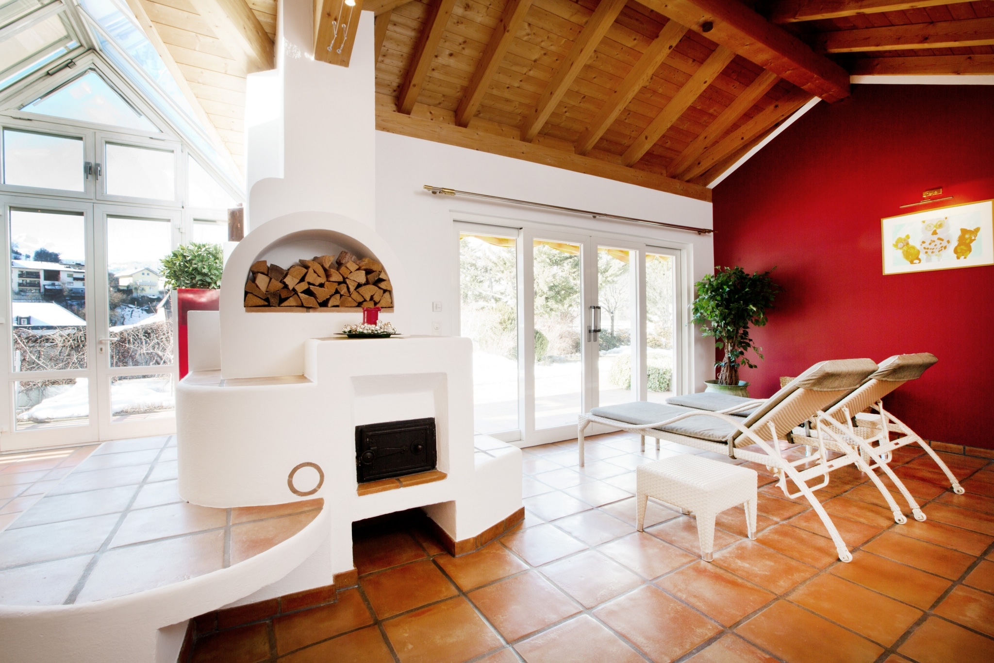 Im Spa-Bereich des Hotel Schrofenstein in Landeck gibt es eine Sauna und einen Ruhebereich