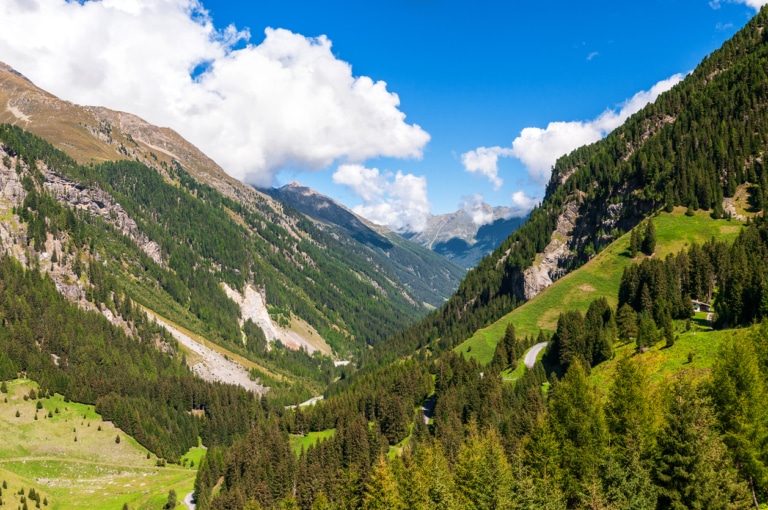 Ausblick auf die Kauertaler Gletscherstraße